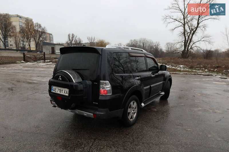 Позашляховик / Кросовер Mitsubishi Pajero 2008 в Кам'янському