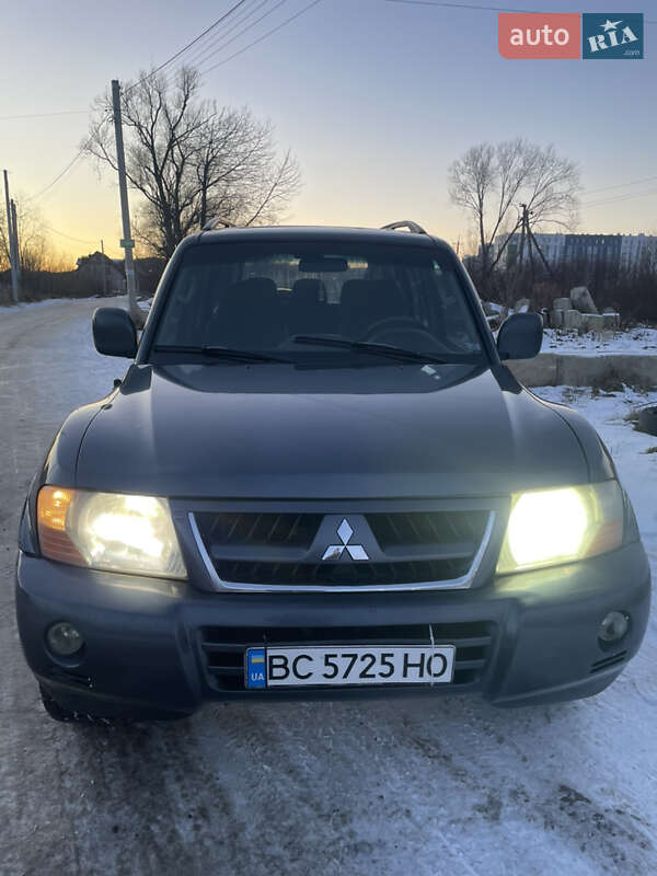 Mitsubishi Pajero 2006