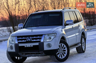 Внедорожник / Кроссовер Mitsubishi Pajero 2008 в Мене