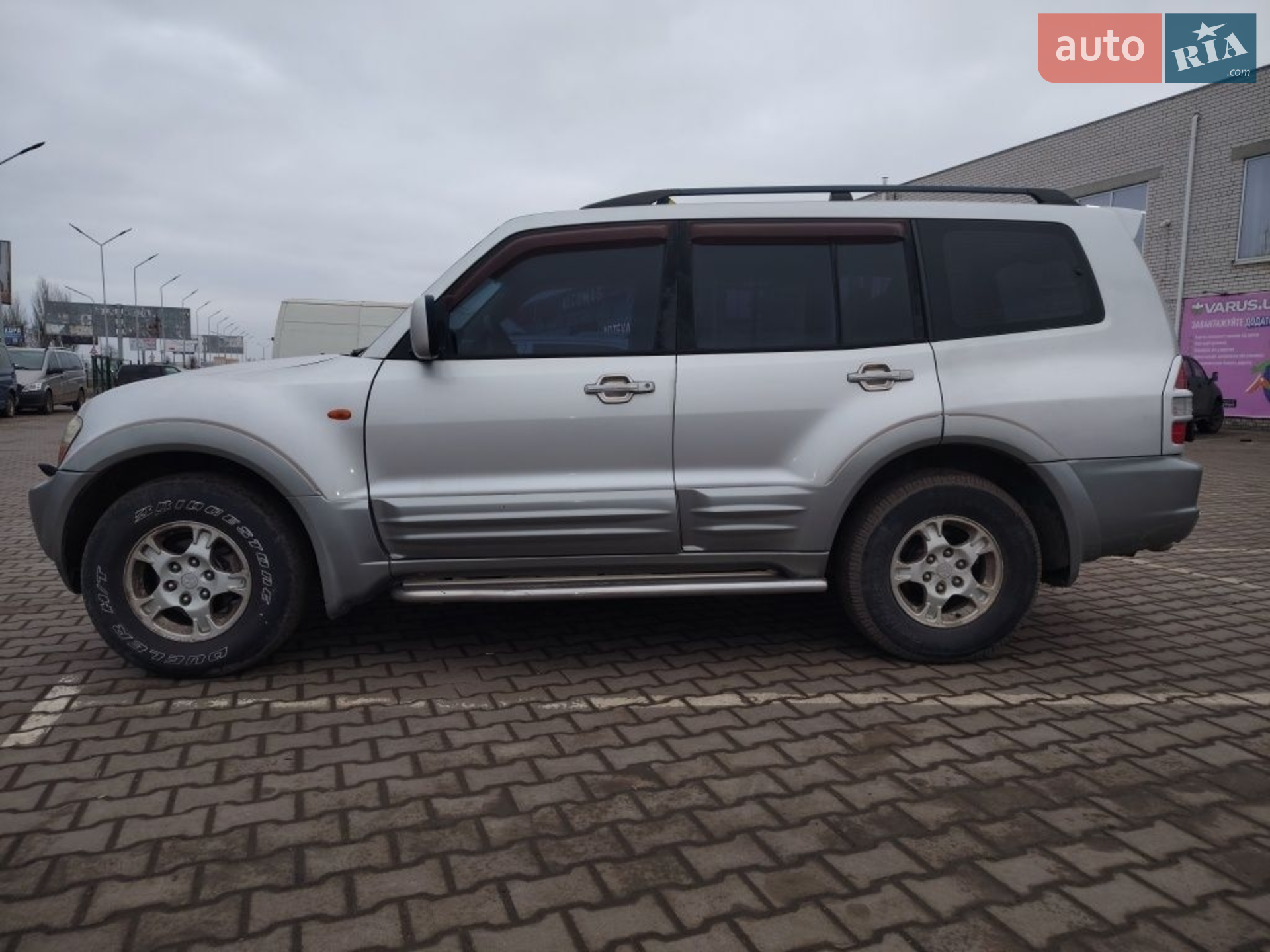 Mitsubishi Pajero 2002