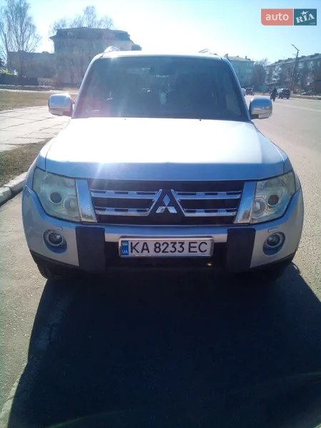 Mitsubishi Pajero 2008