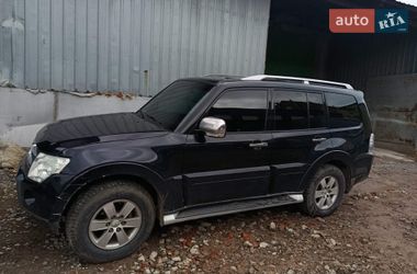 Позашляховик / Кросовер Mitsubishi Pajero 2007 в Львові