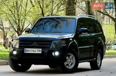 Внедорожник / Кроссовер Mitsubishi Pajero 2008 в Одессе