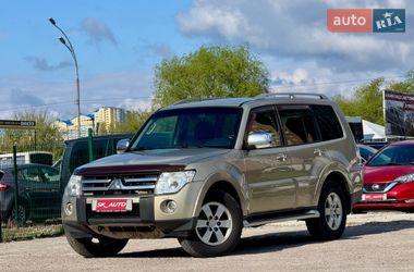 Позашляховик / Кросовер Mitsubishi Pajero 2008 в Києві