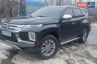 Внедорожник / Кроссовер Mitsubishi Pajero 2020 в Тячеве