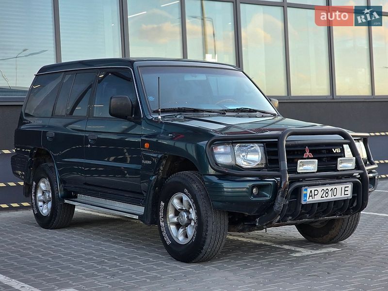 Mitsubishi Pajero 1998