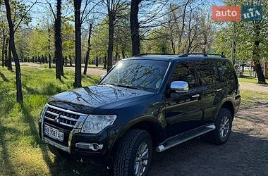 Внедорожник / Кроссовер Mitsubishi Pajero 2007 в Кривом Роге