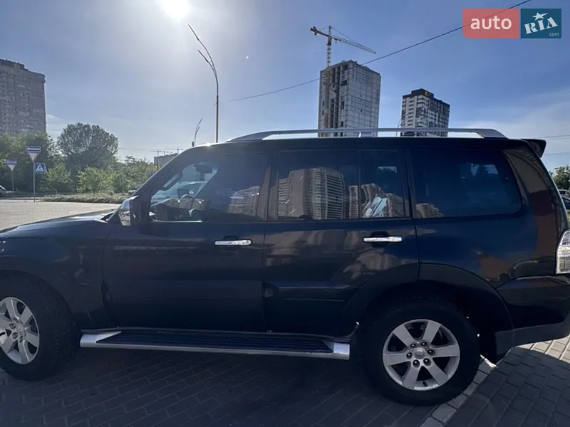 Mitsubishi Pajero 2007 VIN JMYLYV98W7J721787 фото оголошення 4 з 45