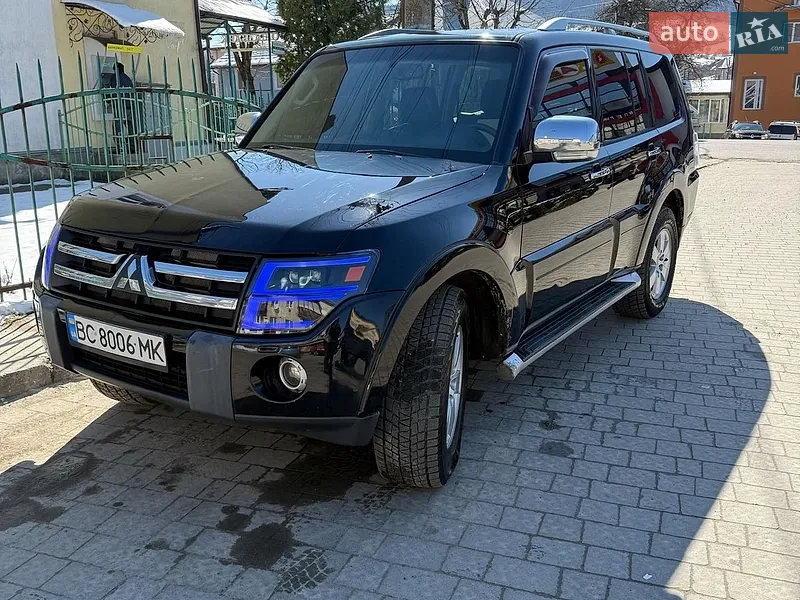 Mitsubishi Pajero 2008