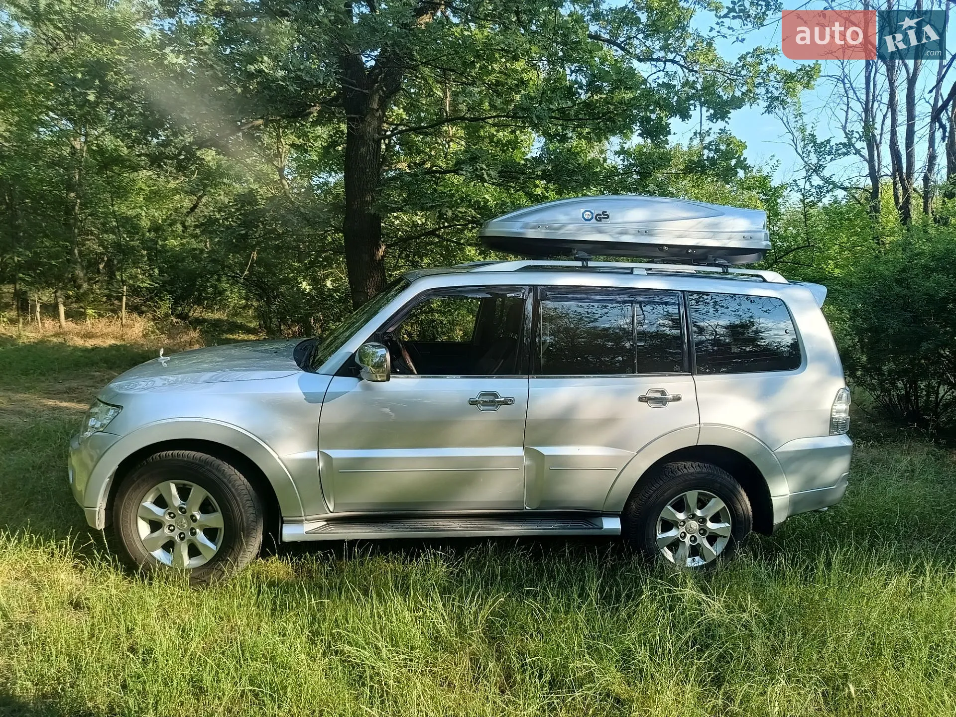 Mitsubishi Pajero 2010 VIN JMYLRV95WAJ702942 фото оголошення 7 з 19