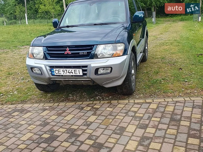 Mitsubishi Pajero 2001