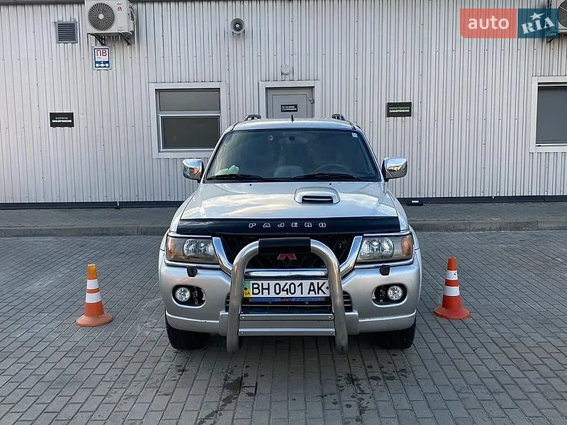 Mitsubishi Pajero 2002