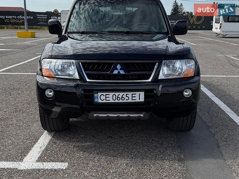 Mitsubishi Pajero 2003