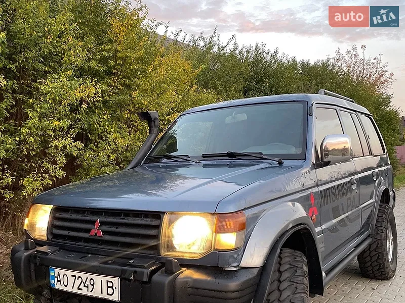 Mitsubishi Pajero 1993
