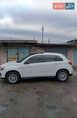 Внедорожник / Кроссовер Mitsubishi RVR 2015 в 