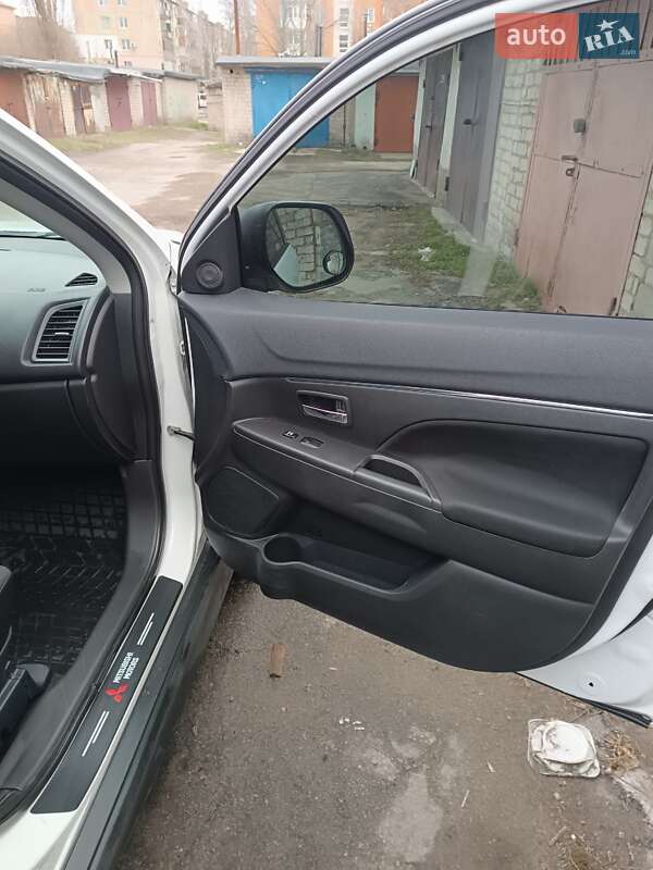 Внедорожник / Кроссовер Mitsubishi RVR 2015 в Павлограде фото 18 Внедорожник / Кроссовер Mitsubishi RVR 2015 в Павлограде