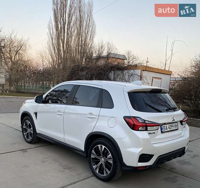 Внедорожник / Кроссовер Mitsubishi RVR 2021 в Александрие