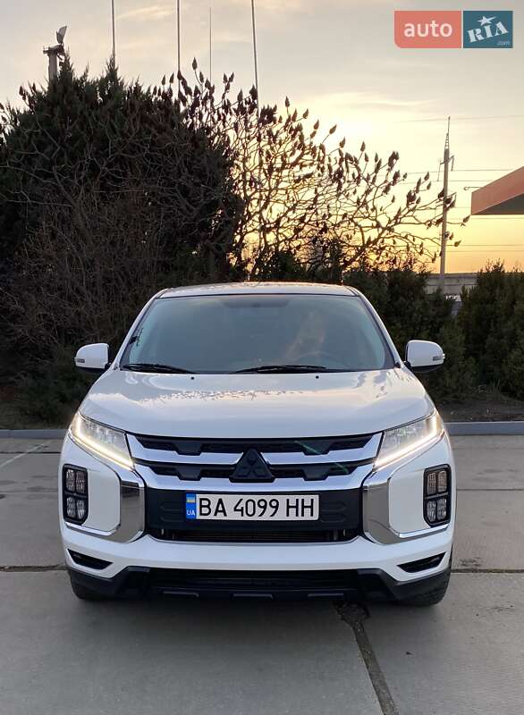 Внедорожник / Кроссовер Mitsubishi RVR 2021 в Александрие
