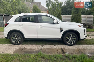 Внедорожник / Кроссовер Mitsubishi RVR 2020 в 