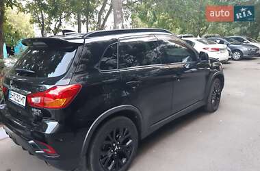 Внедорожник / Кроссовер Mitsubishi RVR 2017 в 