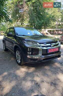 Внедорожник / Кроссовер Mitsubishi RVR 2020 в Днепре