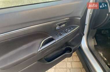 Позашляховик / Кросовер Mitsubishi RVR 2014 в 