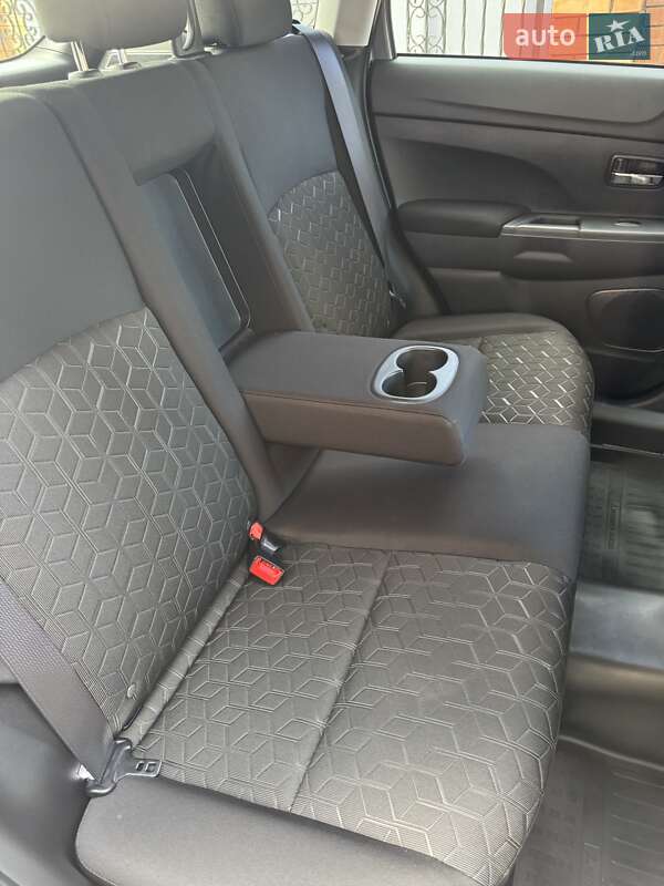 Внедорожник / Кроссовер Mitsubishi RVR 2024 в Львове фото 29 Внедорожник / Кроссовер Mitsubishi RVR 2024 в Львове