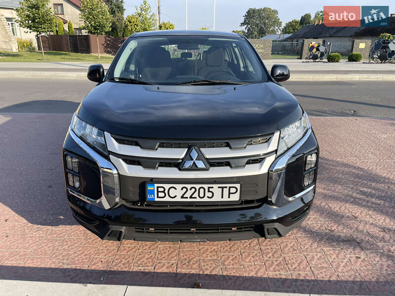 Позашляховик / Кросовер Mitsubishi RVR 2021 в 