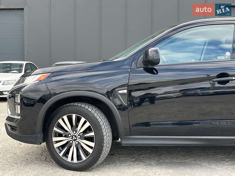 Внедорожник / Кроссовер Mitsubishi RVR 2021 в Львове