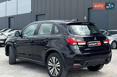 Внедорожник / Кроссовер Mitsubishi RVR 2021 в 