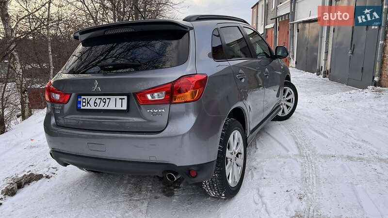 Позашляховик / Кросовер Mitsubishi RVR 2014 в Рівному