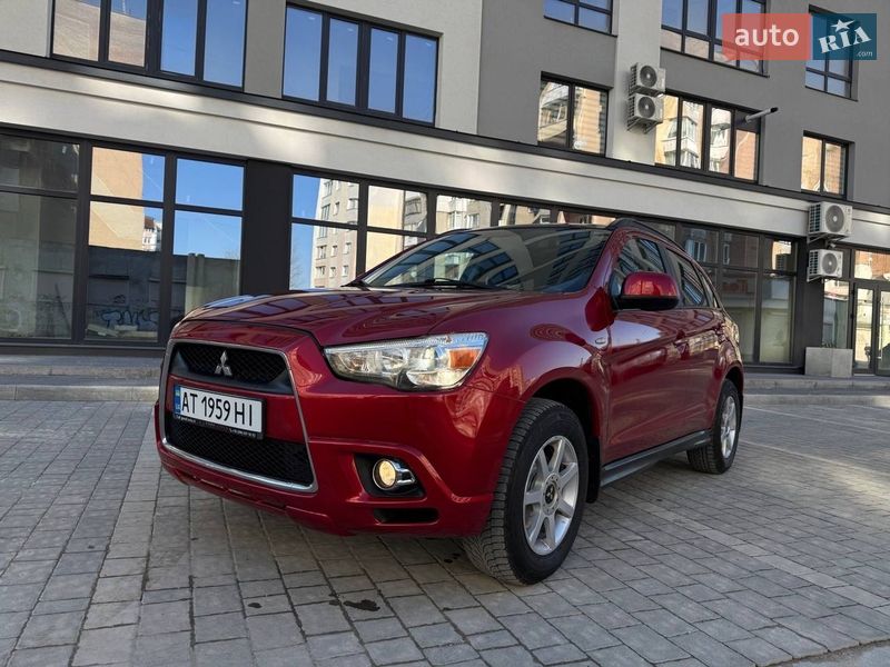 Mitsubishi RVR 2012