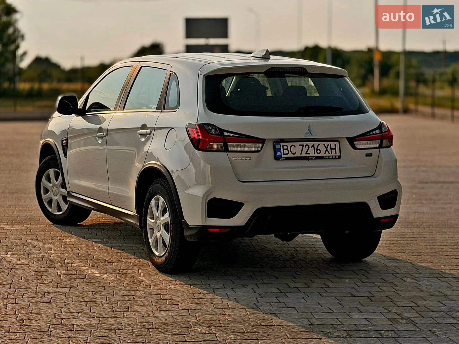 2019 Mitsubishi RVR - мініатюра 8