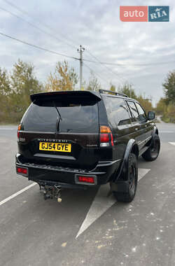 Внедорожник / Кроссовер Mitsubishi Shogun Sport 2004 в Киеве