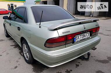 Седан Mitsubishi Sigma 1993 в Каменец-Подольском