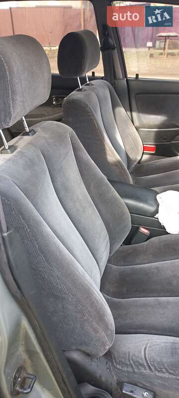 Седан Mitsubishi Sigma 1991 в Одессе