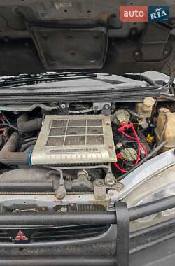 Минивэн Mitsubishi Space Gear 1995 в Житомире