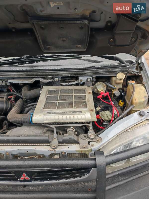 Минивэн Mitsubishi Space Gear 1995 в Житомире