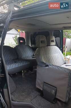 Минивэн Mitsubishi Space Gear 2001 в 