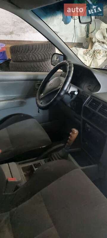 Минивэн Mitsubishi Space Runner 1993 в Белой Церкви фото 4 Минивэн Mitsubishi Space Runner 1993 в Белой Церкви