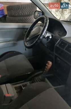 Мінівен Mitsubishi Space Runner 1993 в 