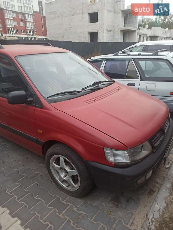 Минивэн Mitsubishi Space Runner 1996 в Ирпене фото Минивэн Mitsubishi Space Runner 1996 в Ирпене