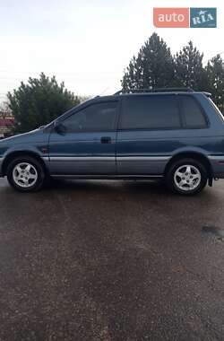 Минивэн Mitsubishi Space Runner 1993 в Белгороде-Днестровском