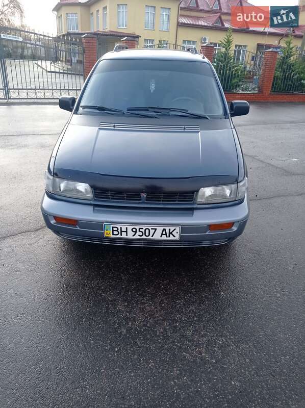 Минивэн Mitsubishi Space Runner 1993 в Белгороде-Днестровском