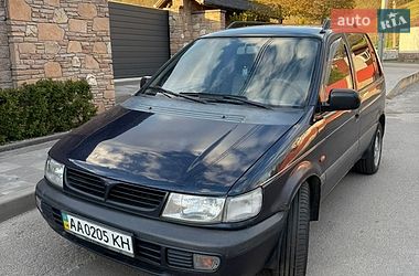 Минивэн Mitsubishi Space Runner 1996 в Киеве