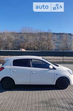 Хэтчбек Mitsubishi Space Star 2014 в Каменском