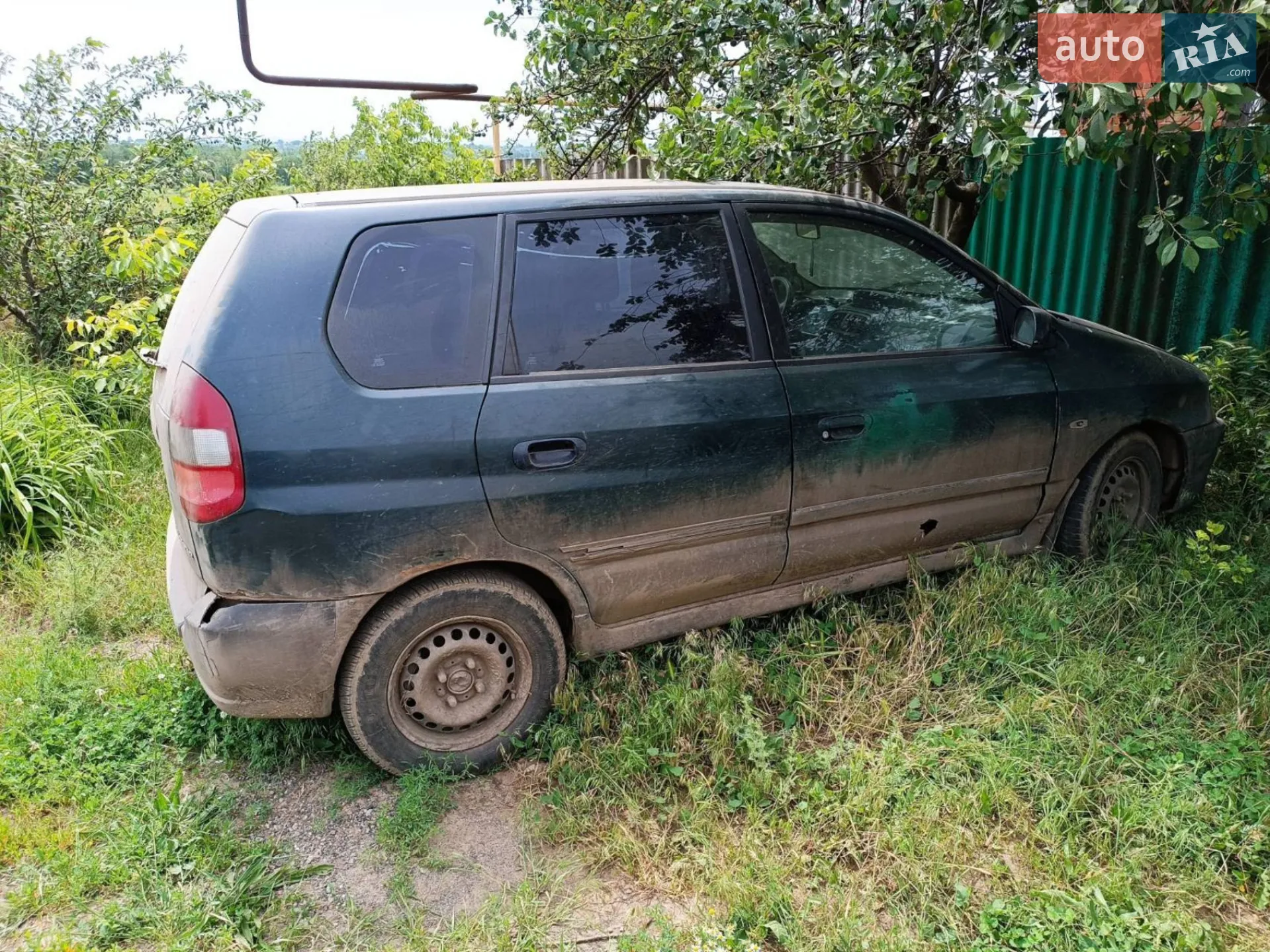 Mitsubishi Space Star 2000