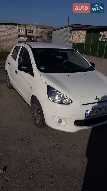 Хэтчбек Mitsubishi Space Star 2015 в Запорожье