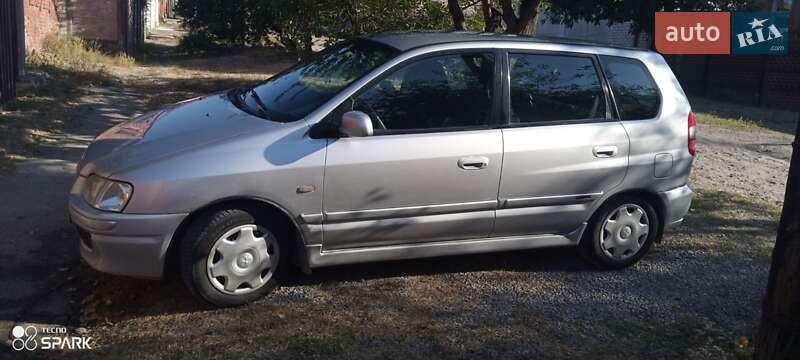 Минивэн Mitsubishi Space Star 2001 в 