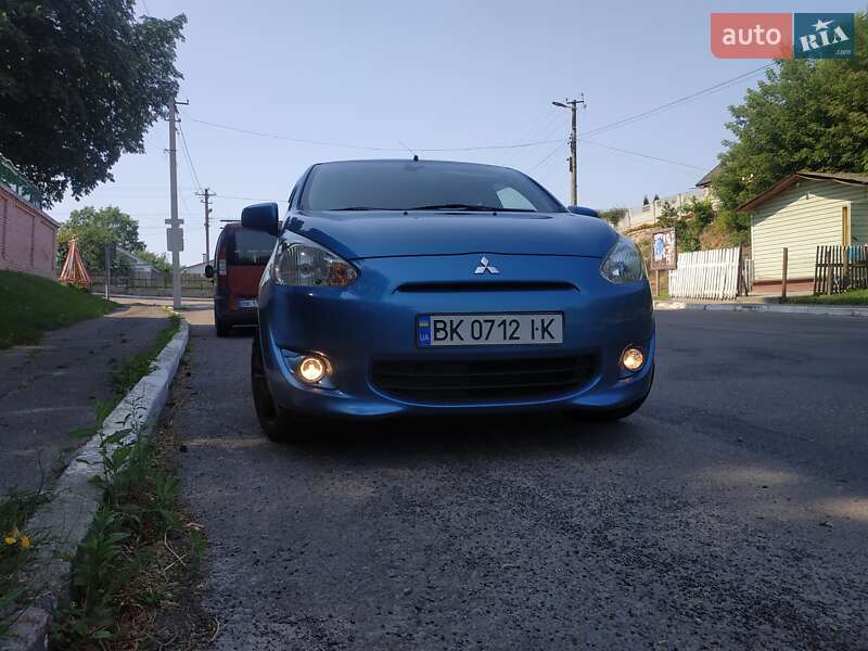 Хэтчбек Mitsubishi Space Star 2013 в Ровно